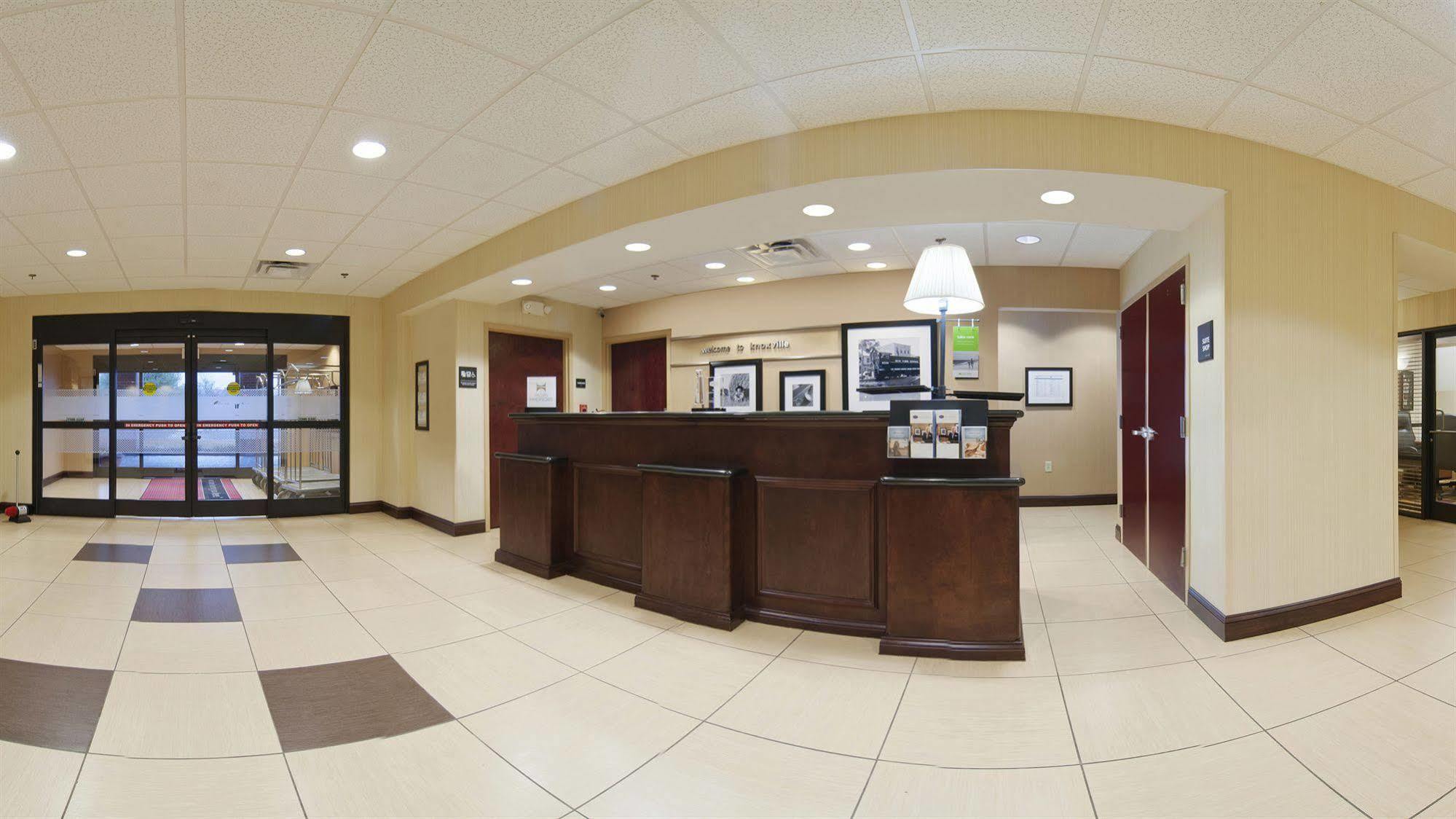 Hampton Inn & Suites-Knoxville/North I-75 Bagian luar foto